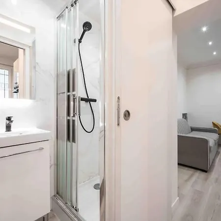 Charming In The Center Of Apartament